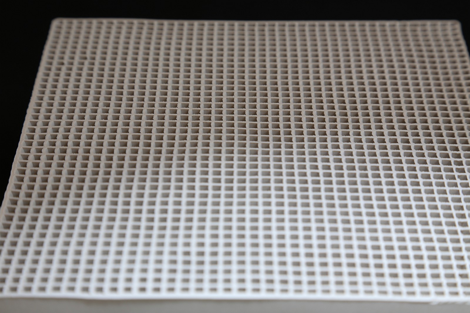Segmented Honeycomb cell geometry